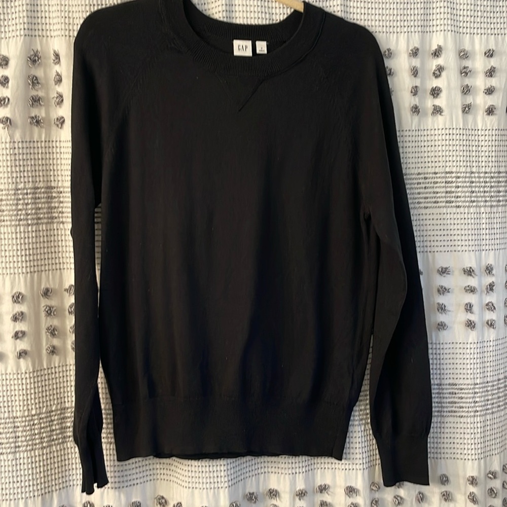 Gap crew neck sweater